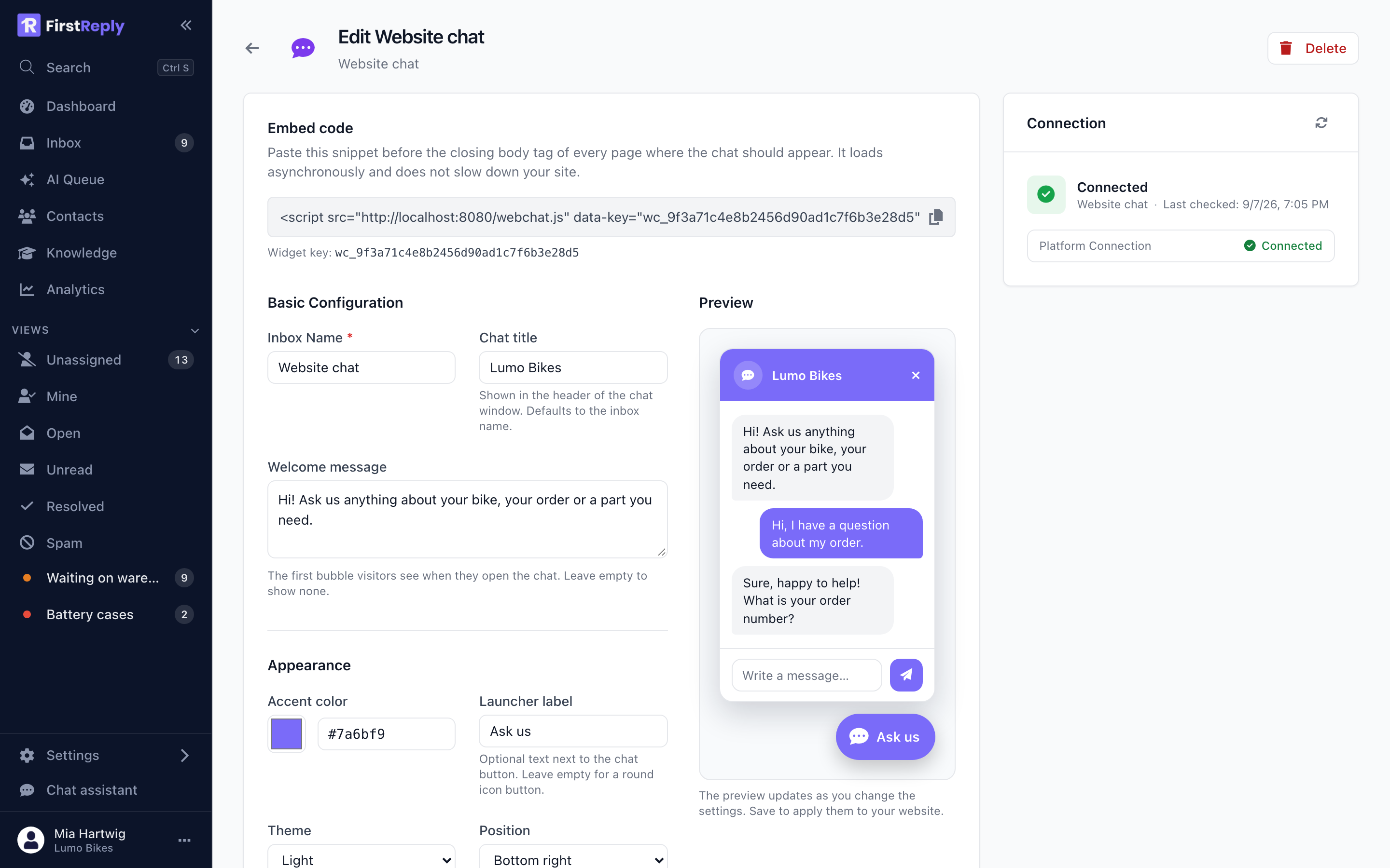 The website chat settings with the embed snippet and the live preview